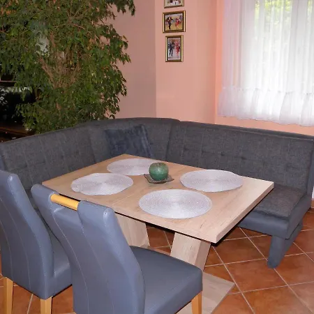 Apartmán In 37946